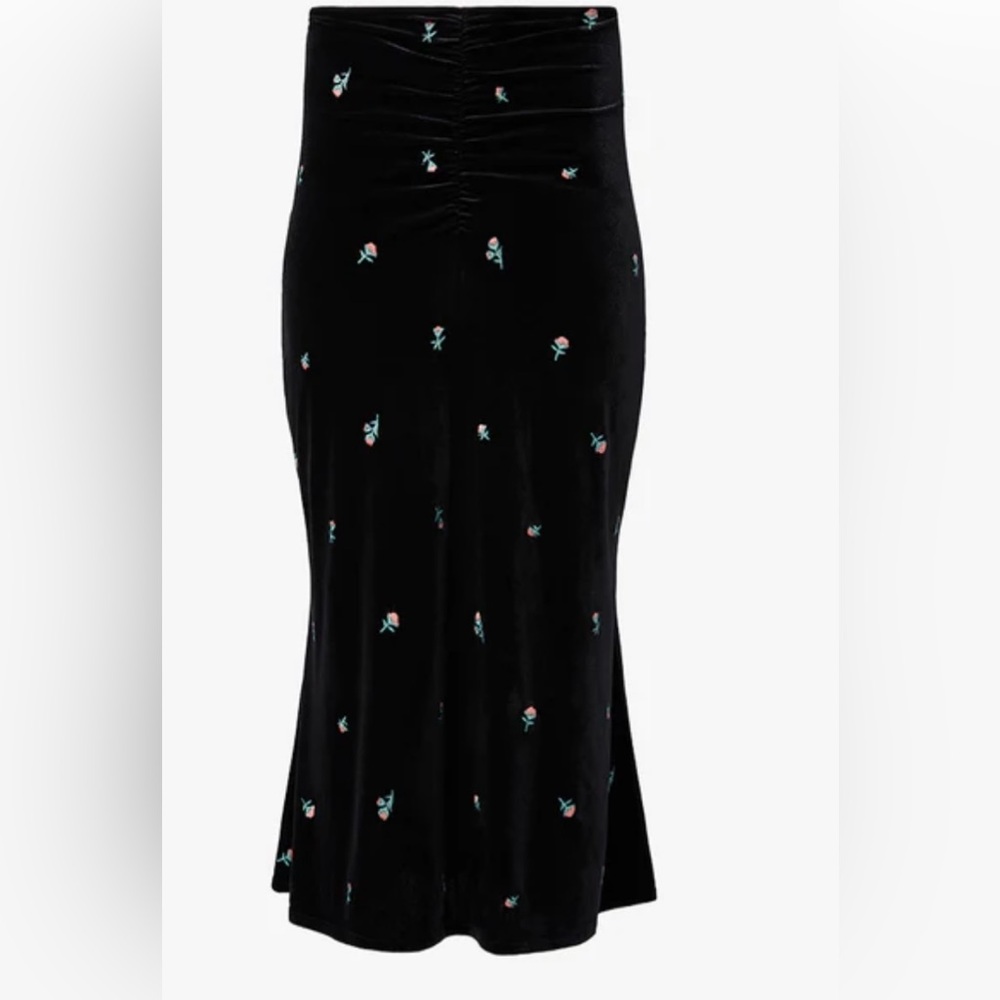 WeWoreWhat velvet black midi skirt with Floral Accents. Ruched front . - Picture 7 of 7